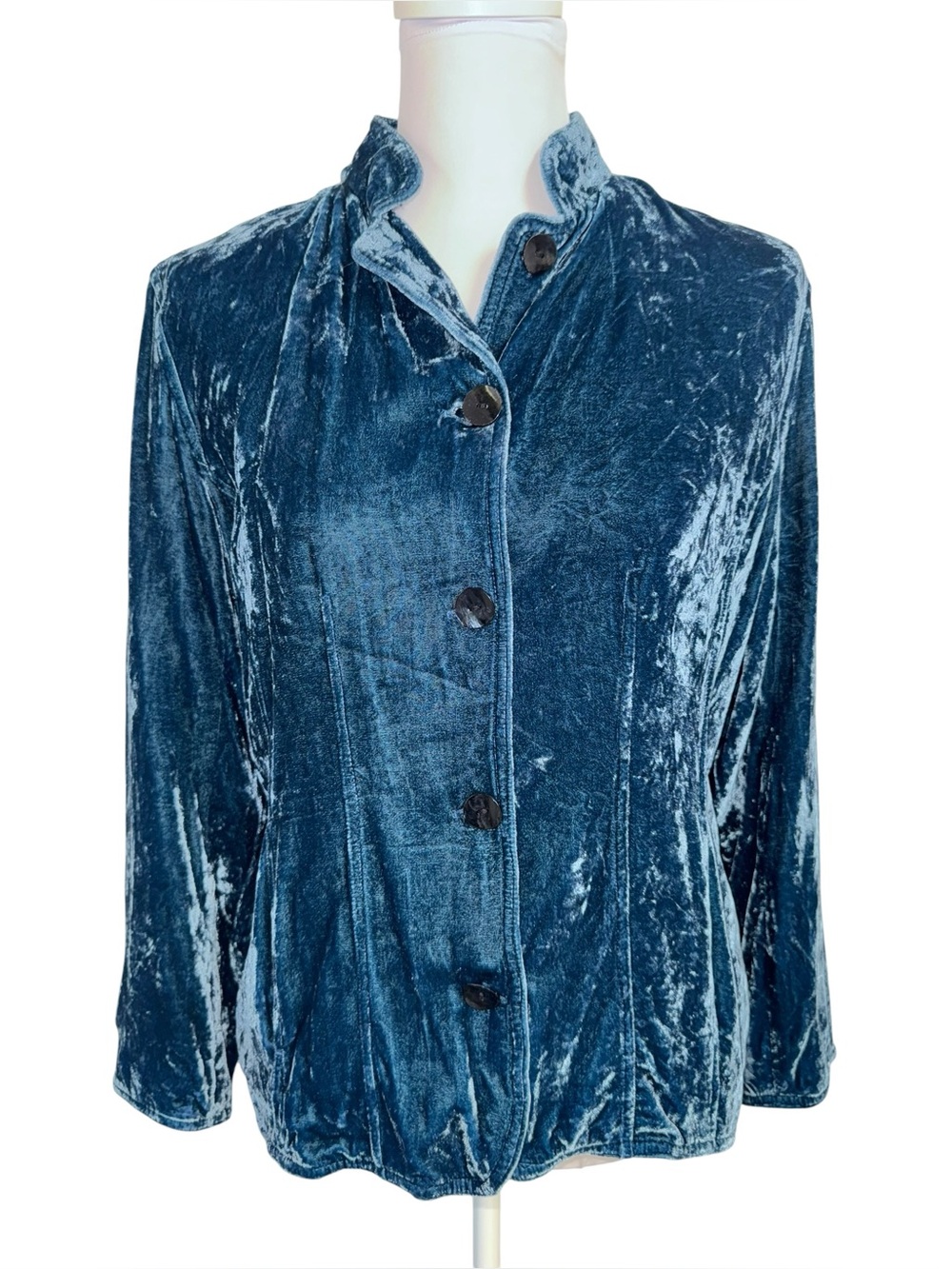 VTG Chico’s Blue Crushed Velvet Jacket Size 1 Button Front Stretch Blazer Top